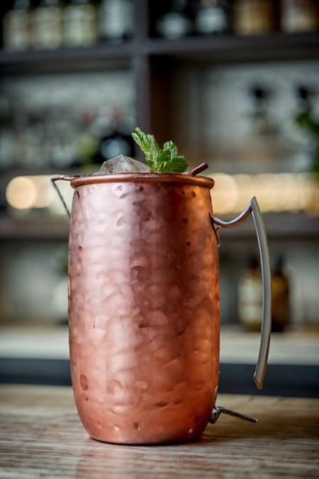 cocktail,Moscow mule,cocktailer,
masterpiece,best quality,photorealistic,<lora:cocktailer_20230929170141:1>,