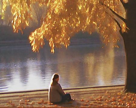 lowfi, person, water, park, beautiful, (happy:0.3), (smile:0.2), photo, jpeg, autumn, river
<lora:lowfi-step00015000:1>