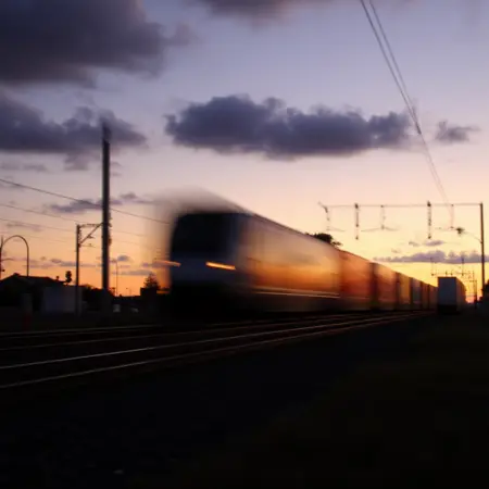 Motion Blur (slow shutter) cinematic style F1D