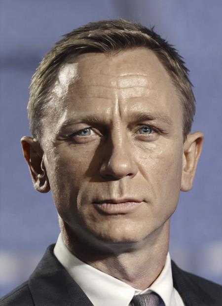 photo of sks person, <lora:locon_danielcraig_v1_from_v1_64_32:1.25>