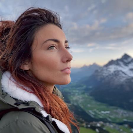 delphinewespiser<lora:delphinewespiser_xl_lora:1>  A beautiful woman, alps, top of mountain, snow, hi detail, sharp focus, perfect lighting, awesome, dslr, 4k high quality. extra detail, extra sharp, magical, perfect moment, natural skin, pores