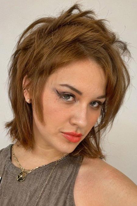 female Pin-Up PUNK orange  and, bang, beat, bold, face, for, further, getting, girls, heart, hues, isn, long, not, semi, shape, shaved, than, this. addition, and, bob, further, glam, hair, haircut, heart, ideal, japanese-inspired, look, the, your