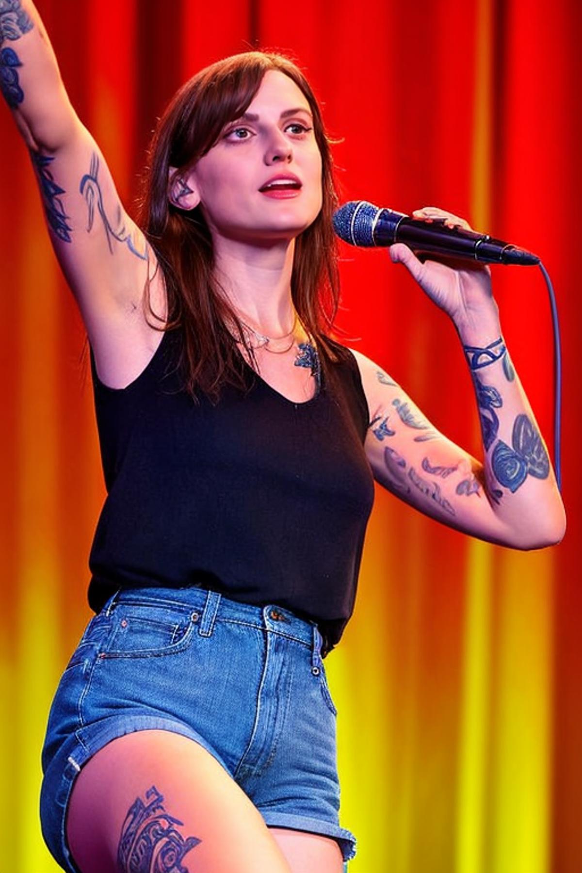 Natalie Cuomo - v1.0 | Stable Diffusion LoRA | Civitai