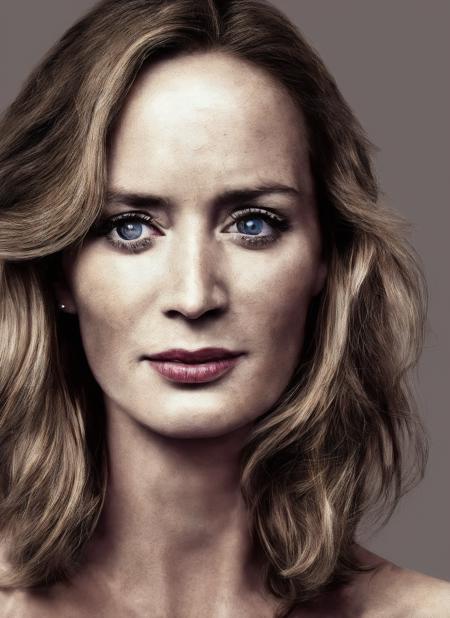 <lora:lora_emily_blunt:1.25>, a photo of sks woman, ((detailed face)), ((canon m50)), (High Detail), Sharp, 8k