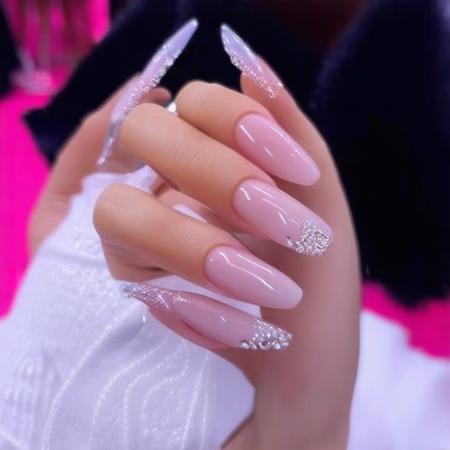 Stiletto Nails V1