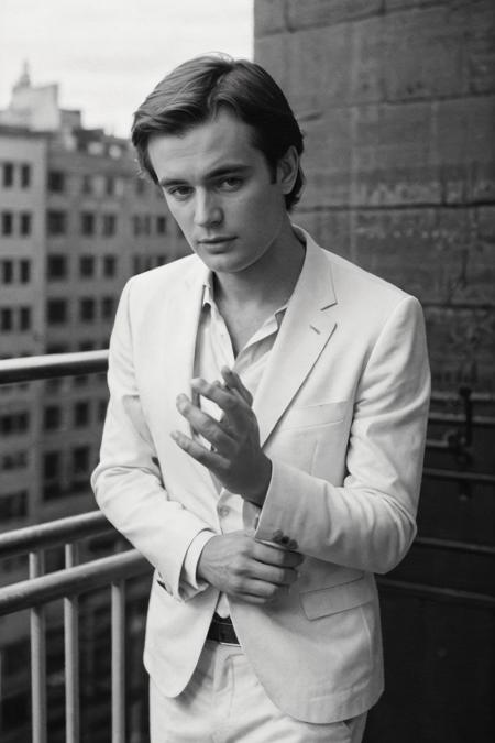 analog film photo solo, tstyle, realistic, ((vintage photo)), (((man:1.5), (male:1.5), person, 1boy, caucasian man)), (((scared,worried):1.2)), (((white suit:1.3))), ((urban rooftop farm)), ((dynamic poses)), high detailed, (cinematic shot:1.3), PA7_Human-Likeness, (PA7_Photo-BW:1.2), 8k, clear facial features, pastel themed colorgrade, in style of Julia Noni, <lora:PAseer-SD15-LCM Quick:1> <lora:picxer_real:.5> <lora:ReaLora:.2> skin <lora:TStyle_-_Photography_Style:.4> <lora:[UK]_-_David_McCallum:1> davidmccallum . faded film, desaturated, 35mm photo, grainy, vignette, vintage, Kodachrome, Lomography, stained, highly detailed, found footage