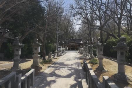 masterpiece, best quality, ultra-detailed, illustration,
jinzya, shrine, tree, real world location, outdoors, scenery, torii, day, sky, road, blue sky, traditional media, building, stone lantern, realistic, 
 <lora:jinzya_V1:1:XYZ>