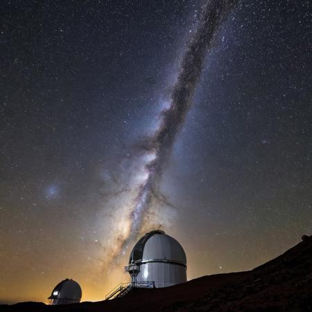 El Leoncito Telescopic Observatory in El Leoncito National Park, San Juan Province, an ideal place for observation with nights of deep darkness, without pollution, cloudless 270 to 300 days a year, low humidity. The telescope, 2.15 m in diameter and installed at an altitude of 2,552 m, is used by researchers for several programs: the origin of stars, the chemical evolution of the galaxy, the speed of the galaxy's retreat, the Magellanic Clouds, the closest galaxies to Earth. In the same province, the Félix Aguilar Observatory has discovered several asteroids with its Carlos Cesco astronomical station, located at an altitude of 2,348 m.