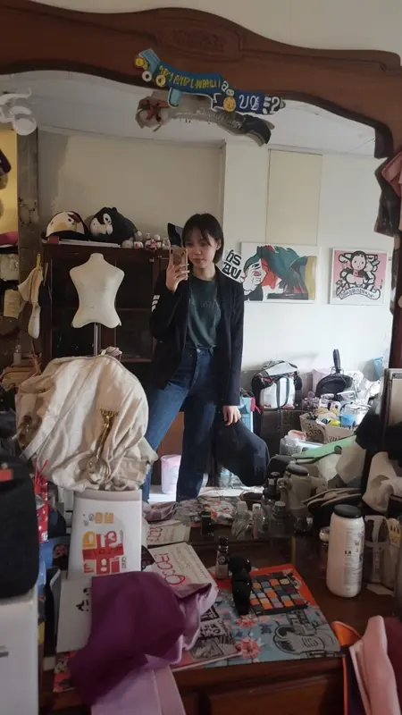 Boreal-Flux-Dev2 (Boring Reality LoRA for Flux.2 Dev)