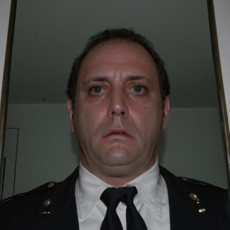huh, when I shoot the cop in the mirror, he dies? That's weird. I don't even know who I am.