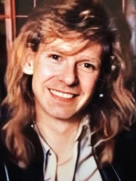 StevePerryJourneyFrontiers v.01
