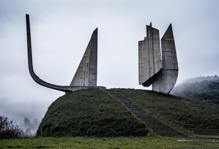 masterpiece,best quality,
RAW photo,*subject*,8k uhd,dslr,soft lighting,high quality,film grain,Fujifilm XT3,
megastructure,simple background,(no humans:1.2),
perspective,daylight,outdoorrs,huge,(sculpture:1.1),standing at the top of the mountain,curved,stretched,concrete sculpture,
fog,cloudy,depth of field,
<lora:gaint build-V1:0.88>,