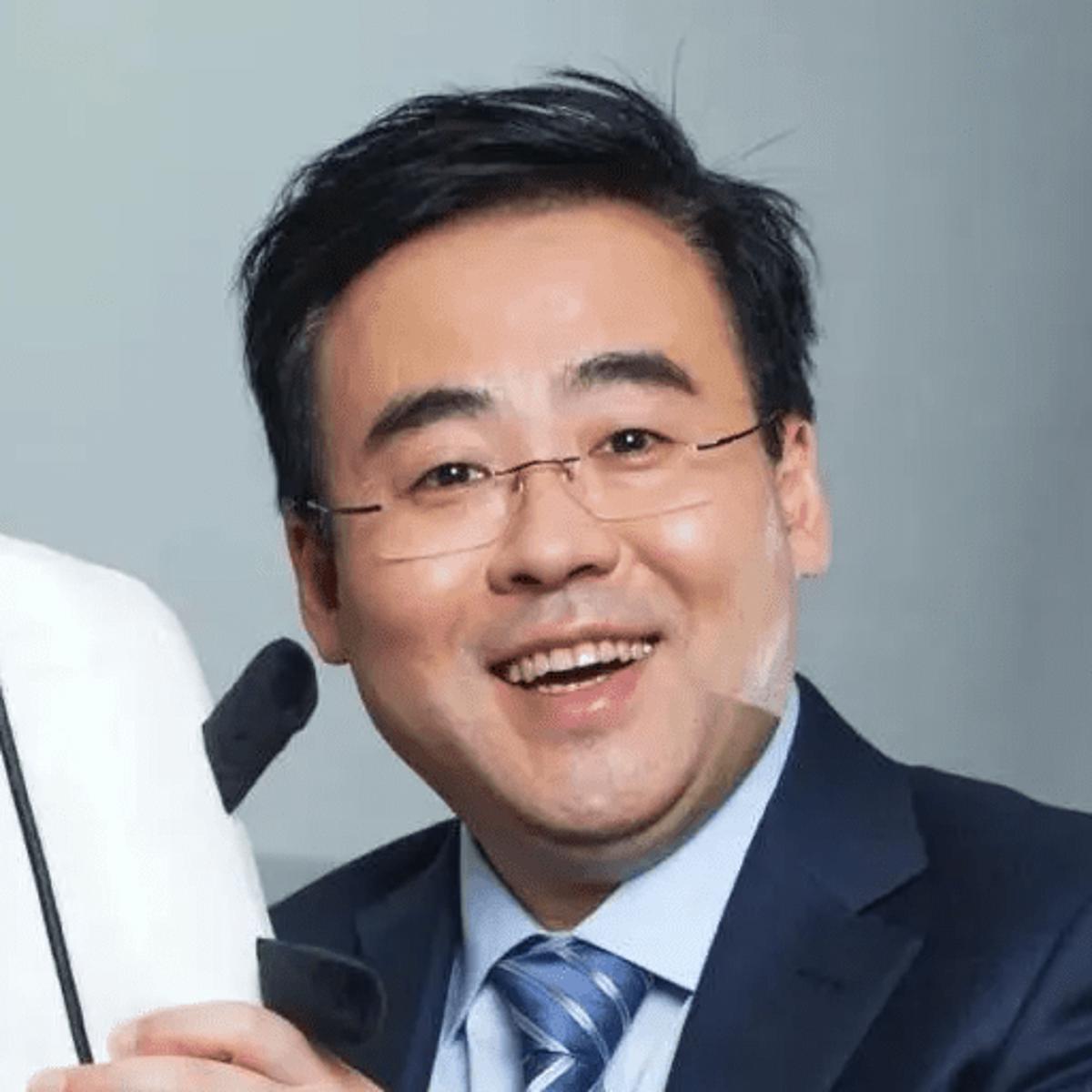 Chen Rui / 陈睿 v0.35 Stable Diffusion LoRA Civitai