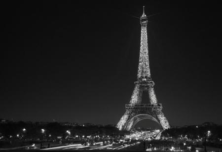 leica m11,the eiffel tower at night, high resolution, high contrast, natural light