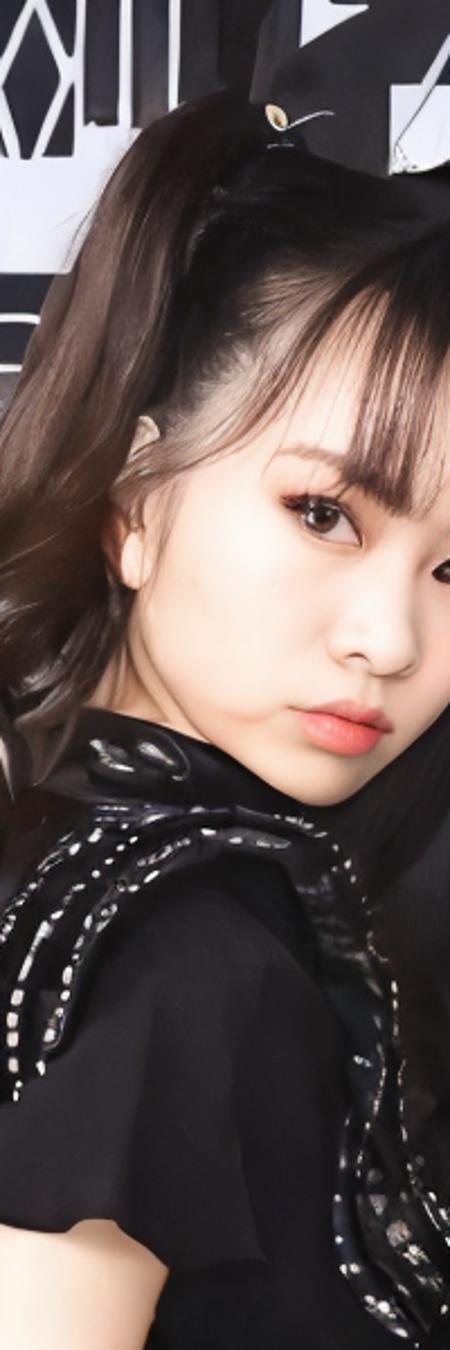a woman  <lora:Moametal-10:0.8>