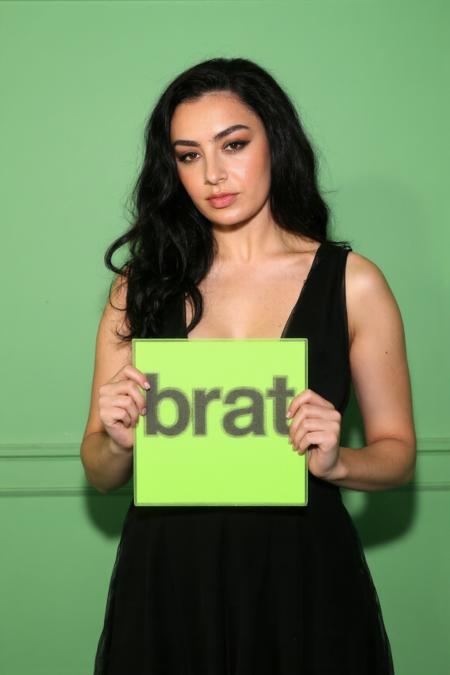 Charli XCX [Flux/PonyXL] Flux v1.0