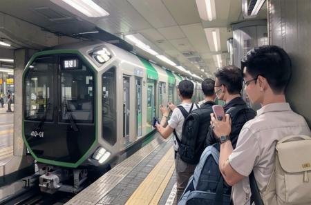 best quality, ultra-detailed, illustration,
OsakaMetro400, subway station, phone, train station, multiple boys, holding phone, black hair, bag, train, cellphone, mask, watch, wristwatch, holding, baseball cap, mouth mask, shirt, hat, 6+boys, short hair, white mask, smartphone, train interior, white shirt, multiple girls, backpack
 <lora:OsakaMetro400_SD15_V1_DIM4:1>