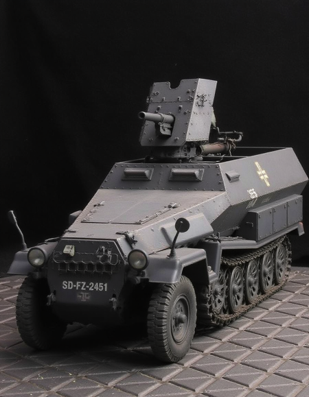 Sd.Kfz.251/10 w/37mm PaK Hanomag Half Track v1.0