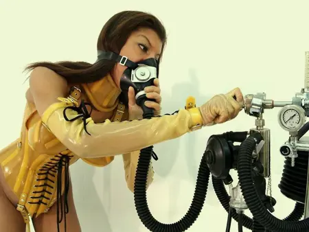 Anesthesia masks, breathplay test (Concept)