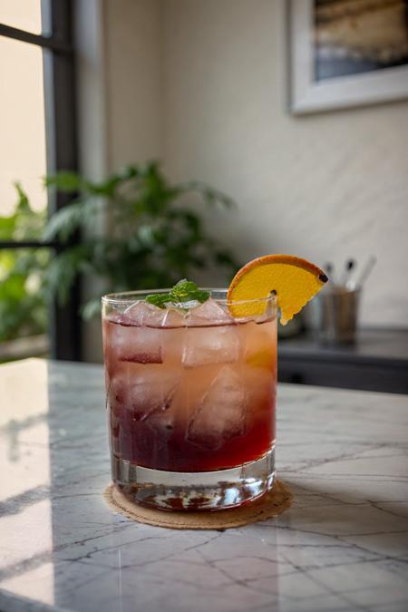cocktail,cocktailer,god_father,Tangerine,cinnamon,
masterpiece,best quality,photorealistic,<lora:cocktailer_20230929170141:1>,