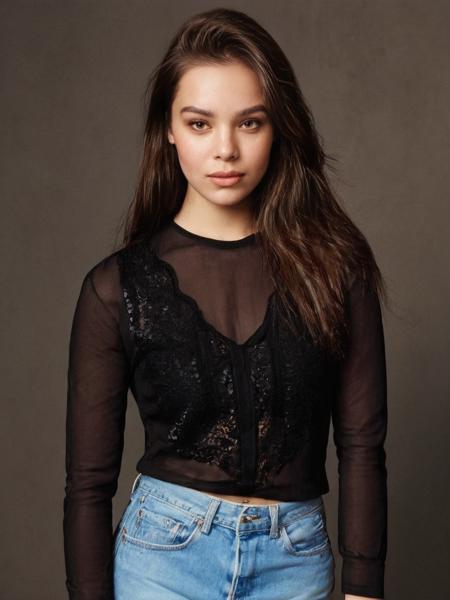 Hailee Steinfeld - IL XL v1.0
