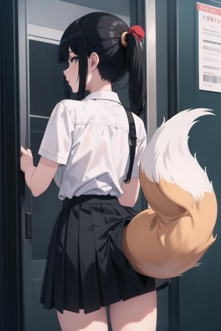 IncrsTailsFixer fox tail, from behind multiple tails