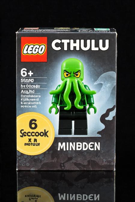 a Lego cthulu minifigure boxset