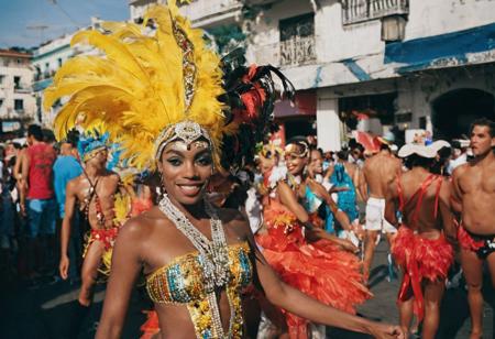 leica m6, Kodak's T400CN, photo of carnival dancer, rio de janeiro, high resolution, high contrast, natural  sunlight
