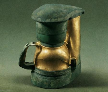 [<lora:sanxingdui-000005:1:lbw=ALL> , sanxingdui:robot:0.8], simple background, masterpiece, best quality,  green