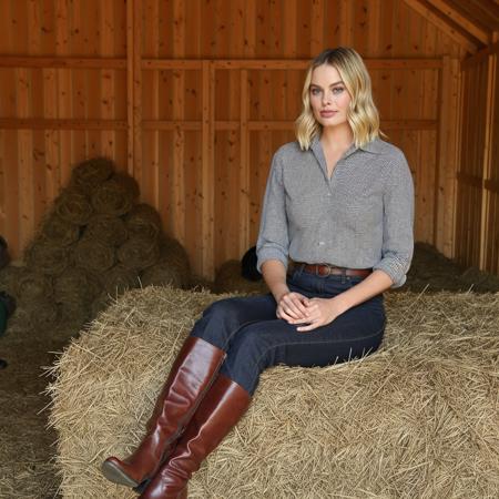 Margot Robbie - SDXL v1.0