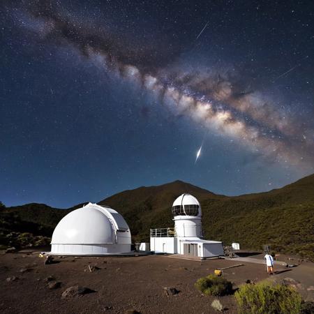El Leoncito Telescopic Observatory in El Leoncito National Park, San Juan Province, an ideal place for observation with nights of deep darkness, without pollution, cloudless 270 to 300 days a year, low humidity. The telescope, 2.15 m in diameter and installed at an altitude of 2,552 m, is used by researchers for several programs: the origin of stars, the chemical evolution of the galaxy, the speed of the galaxy's retreat, the Magellanic Clouds, the closest galaxies to Earth. In the same province, the Félix Aguilar Observatory has discovered several asteroids with its Carlos Cesco astronomical station, located at an altitude of 2,348 m.