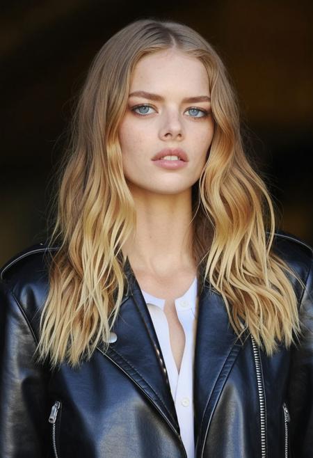 Samara Weaving XL v1.0