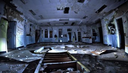 DeJarnette,abandoned asylum,interior,peeling paint