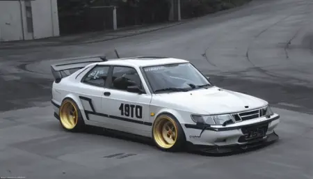 Saab 900 coupe