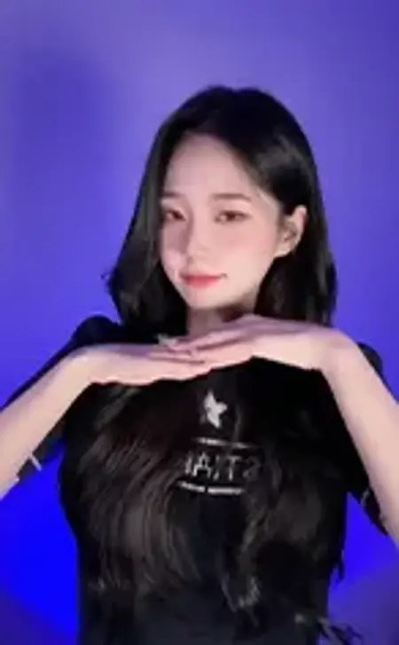 carrielam777's Avatar