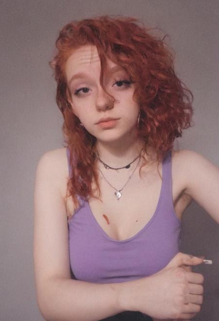 woman, egirl_pfp, polaroid
<lora:egirl_pfp:1>, Molly, MJ, auburn hair, violet tank top, cleavage, polaroid photo
