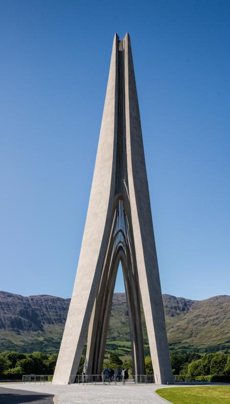 stella monument curvy obelisk