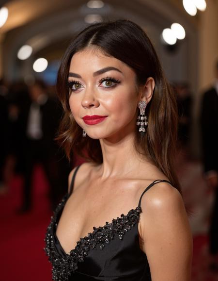 Sarah Hyland [FLUX] v1.0