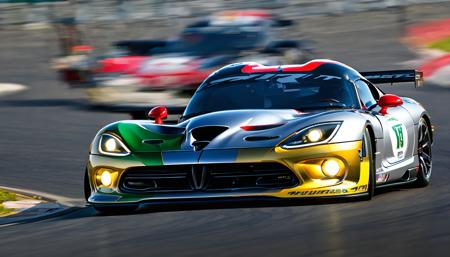 Realistic Racing Dodge SRT Viper GTS-R v1.0