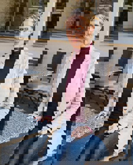 Mature Women SDXL V1