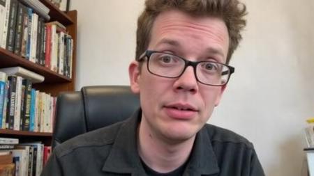 Hank Green Hank Green with straight hair Hank Green with curly hair