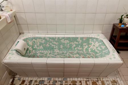 masterpiece, high quality, a bathtub ,8k uhd, dslr, soft lighting, high quality, film grain, Fujifilm XT3 <lora:100_Taiwan old bathtub_1v5_768_0001BD5e_NR128NA128off:0.8> , bathtub_\(Taiwan\)