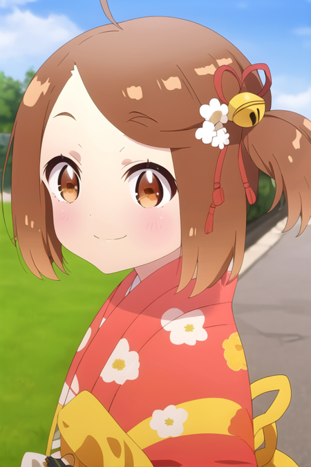 1girl, solo, looking at viewer, blush, smile, short hair, bangs, brown hair, hair ornament, brown eyes, closed mouth, upper body, flower, ahoge, outdoors, japanese clothes, sky, day, cloud, hair flower, kimono, blurry, side ponytail, blue sky, sash, bell, blurry background, obi, floral print, jingle bell, red kimono, print kimono