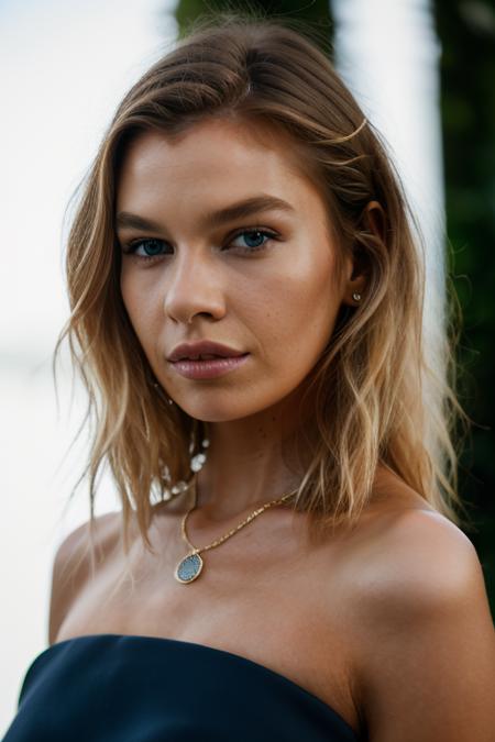Stella Maxwell v1.0