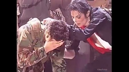 michael jackson and a military soldier 