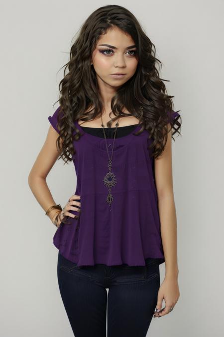 modelshoot style , <lyco:sarah-hyland-2.0:1.4>, s4r4h,1girl, looking at viewer, portrait,