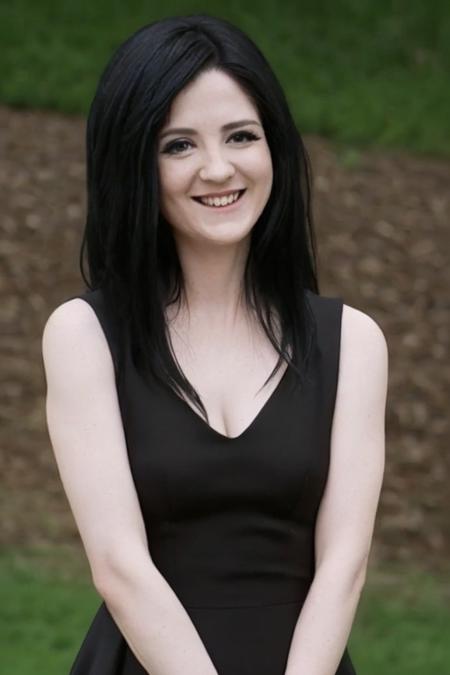 ElleNFY__black_dress__smiling__headshot_PUMNY070.png