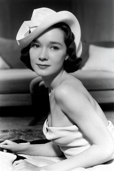 Maureen O’Sullivan Easy Diffusion