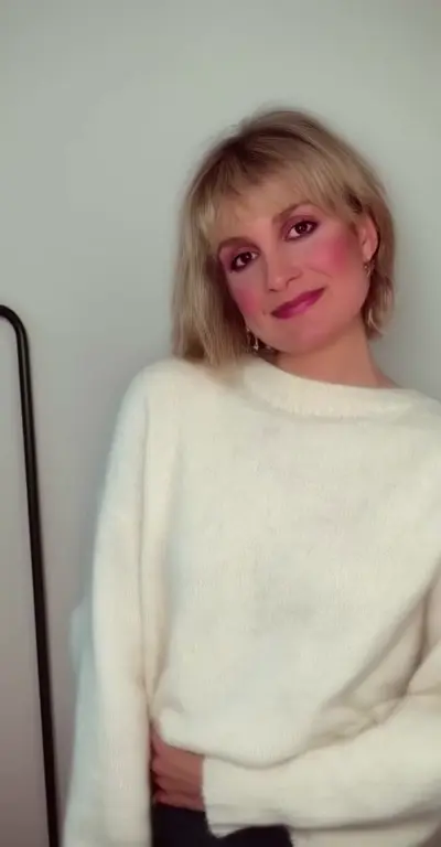 Jay Aston (1980s) Hunyuan Video Jay Aston v1.0