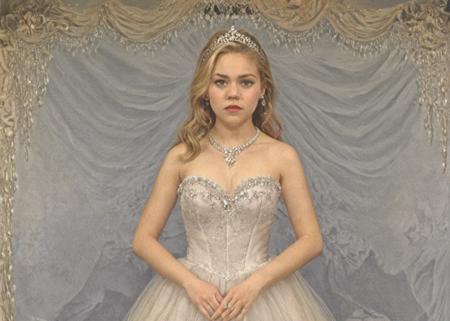 (0ccult:0.6), pilyeon style, 1girl, looking at viewer, parted lips, upper body, jewelry, Romantic tulle ball gown with a beaded bodice and a full skirt, hdr, <lora:0ccult_works_of_Art_SDXL:1>